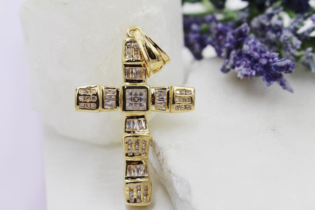 Cubic Zirconia Detailed Crucifix Cross Pendant