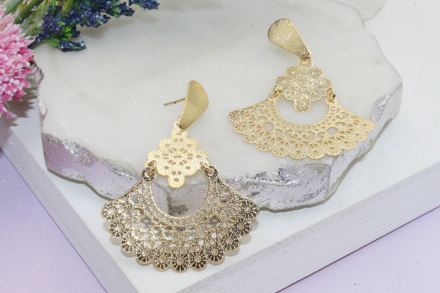 Filigree Scalloped Drop Earrings