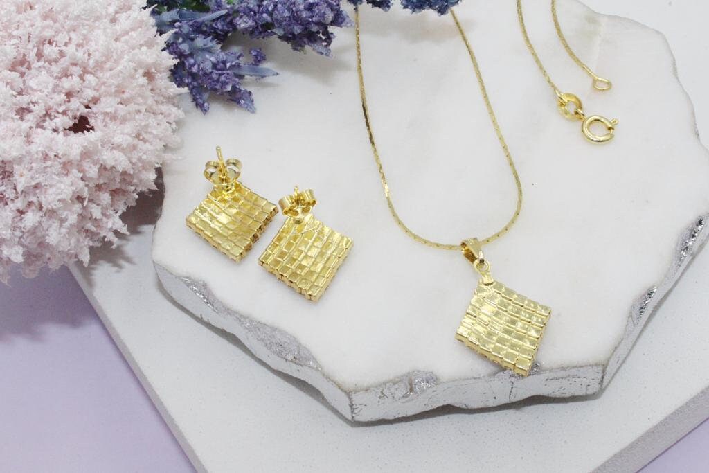 Diamond Shape Zirconia Set