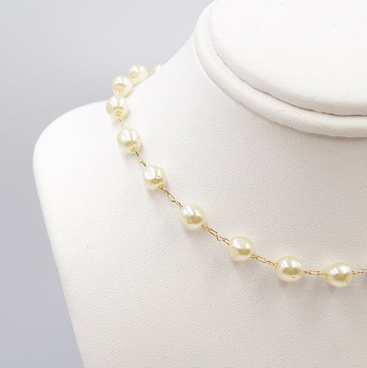 Rounded Pearl Necklace