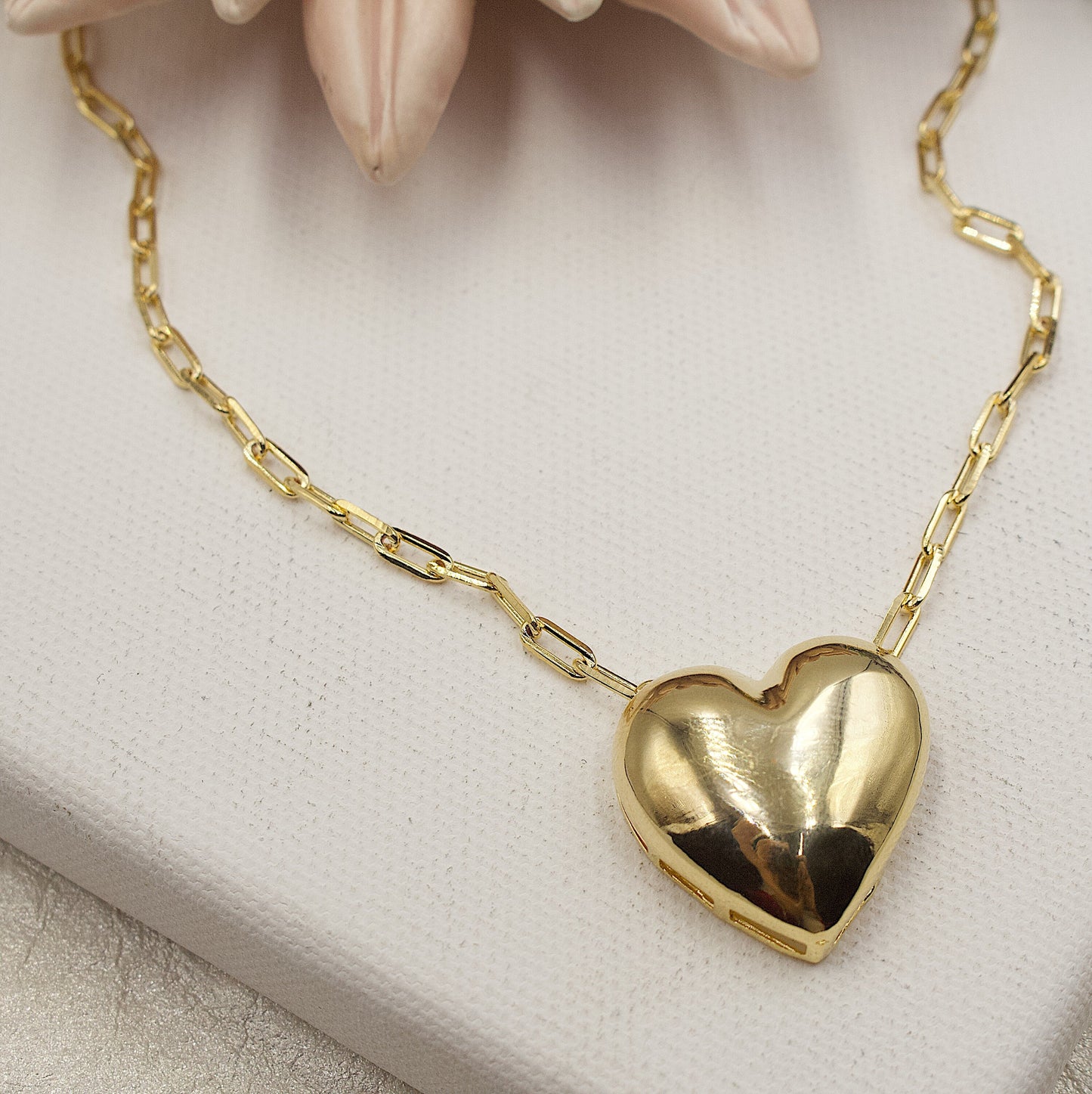 Gold Layer Paper Clip Link Chain With A Plain Big Heart Set