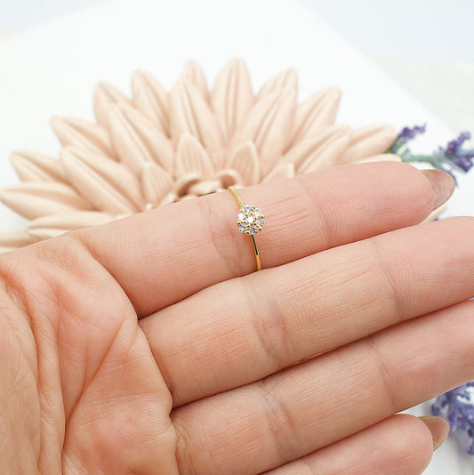 Flower-Shaped Solitaire Ring