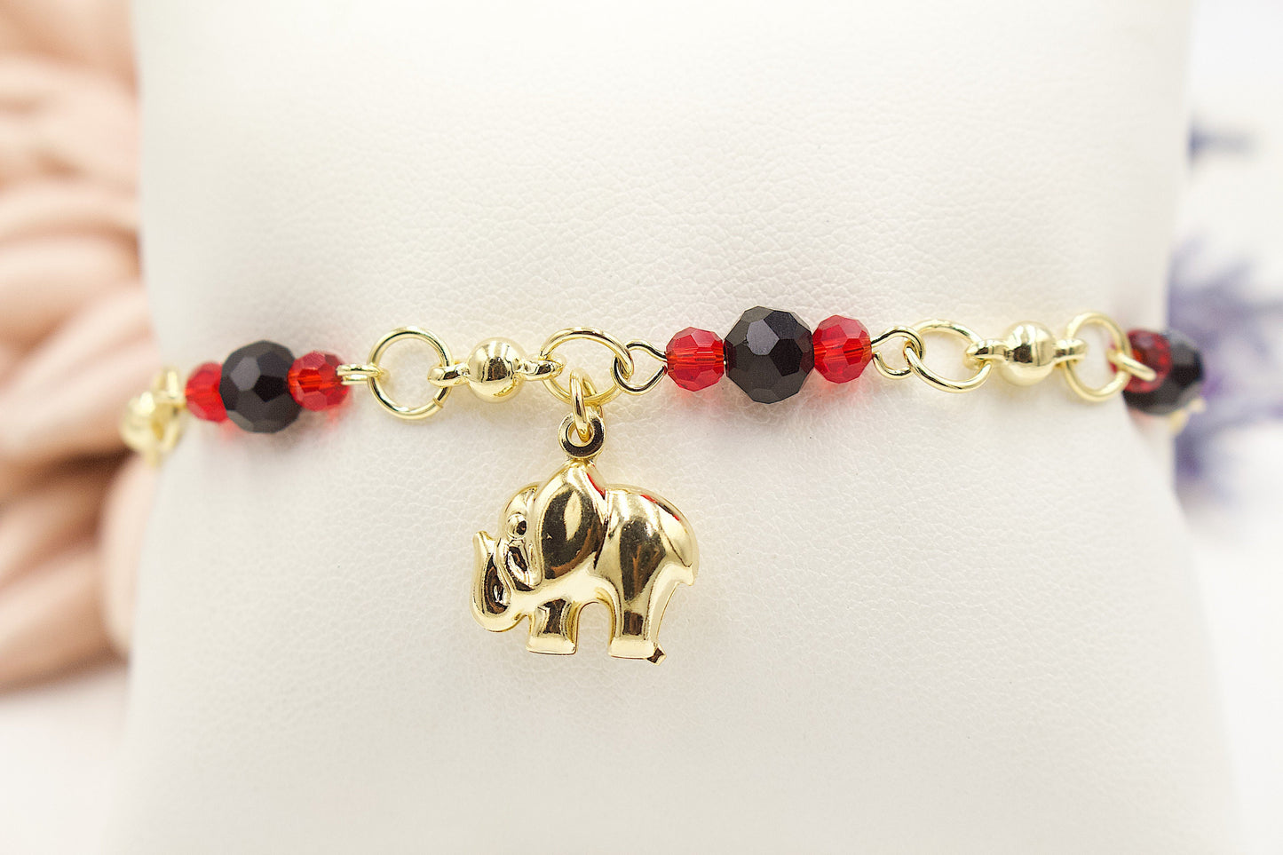 Azabache with Hanging Elephants Bracelet