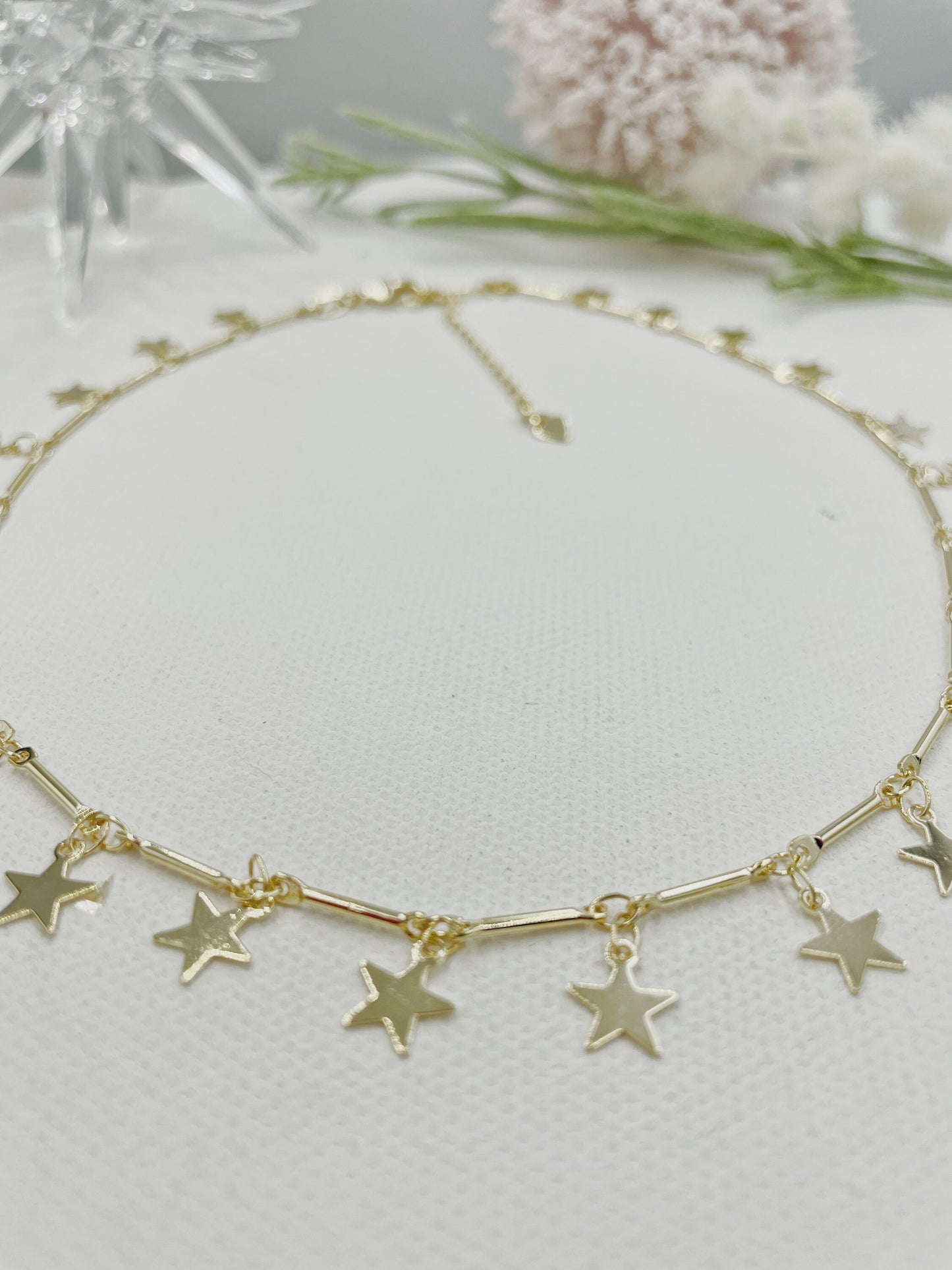 Hanging Stars Choker