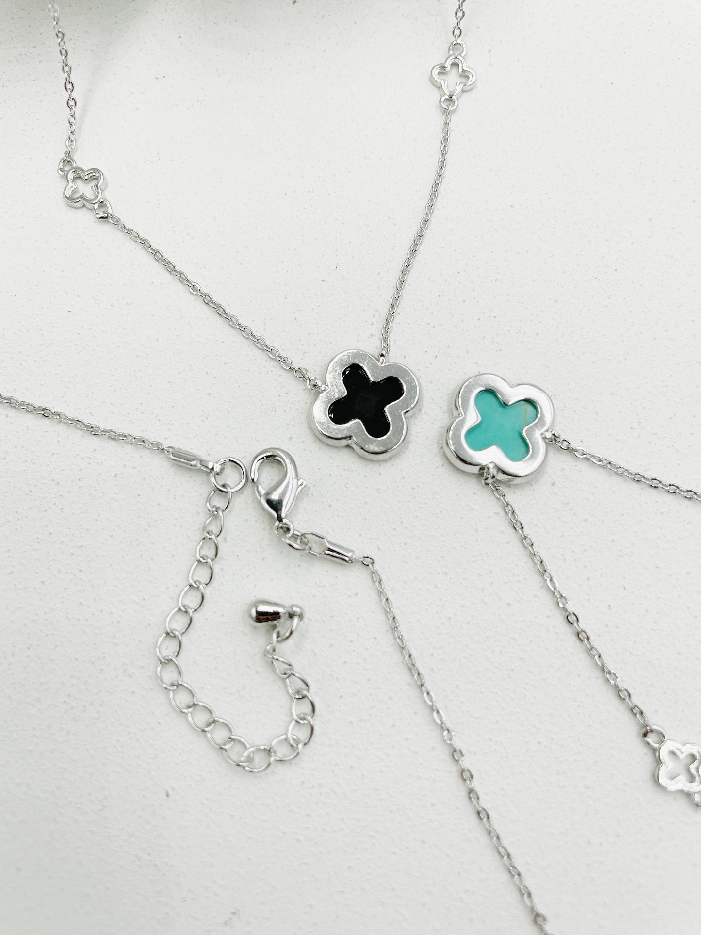 Flower Design Rolo Chain Necklace