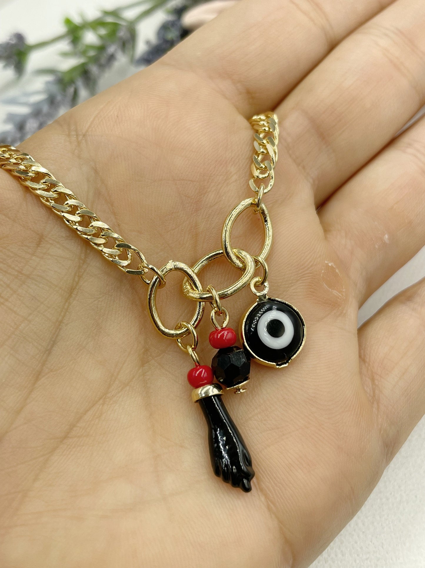Figa Hand, Evil Eye, Black and Red Beaded Pendant Bracelet